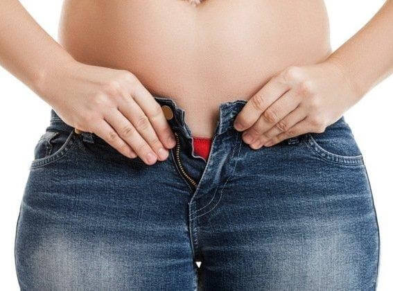 Mặc quần áo chật
